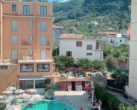 VHOME (Sorrento) - Guesthouse Reviews, Photos, Rate Comparison ...