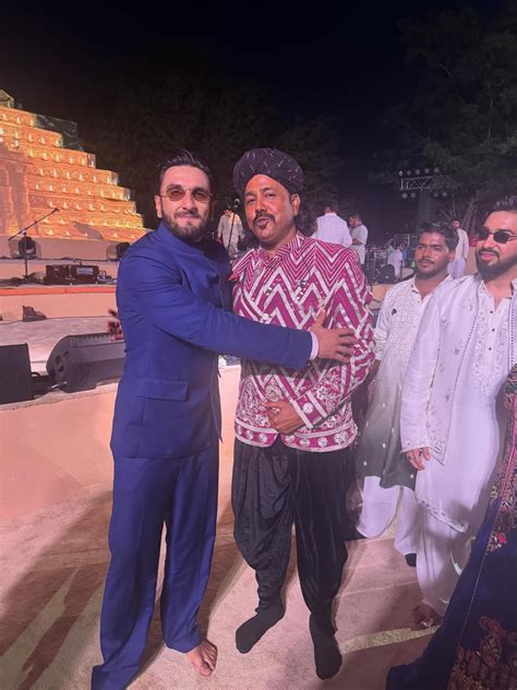 Folk singer Mame Khan shares pics with Ranveer Singh, Aryan Khan from ...