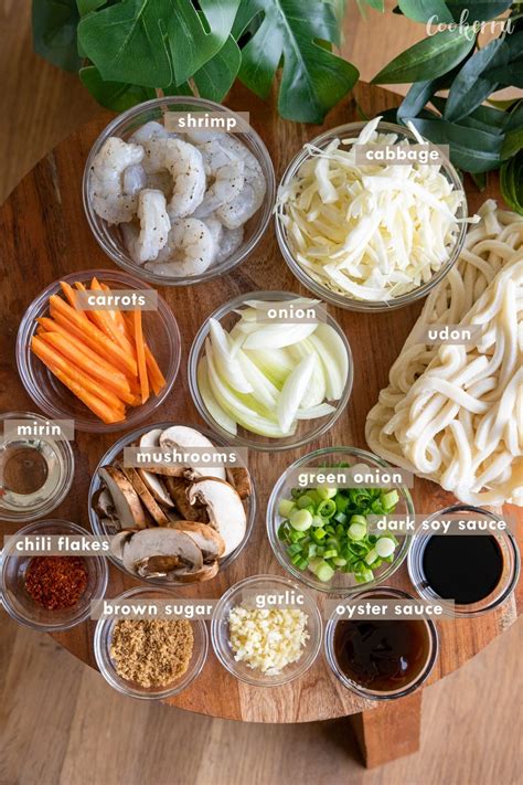 Easy 15-Minute Yaki Udon (Stir Fried Udon Noodles) | Cookerru | Recipe ...