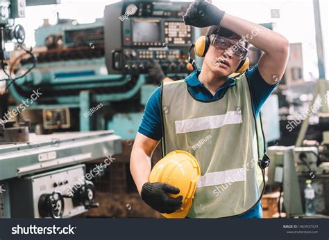 Overworked Factory Worker 的图像结果