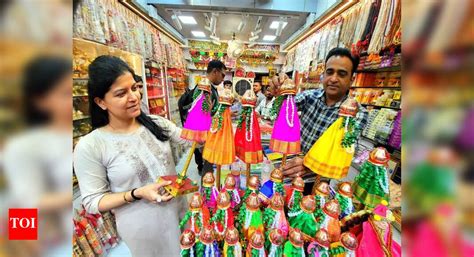 Communities in Pune gear up to celebrate Gudi Padwa, Ugadi and Cheti ...
