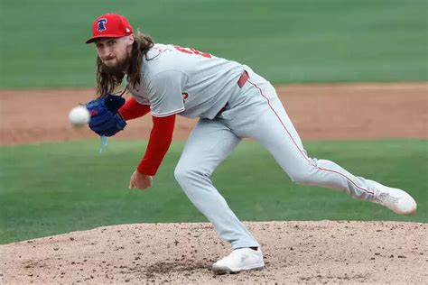 MLB trade rumors: Seattle Mariners poised to snag $7.5 million ...