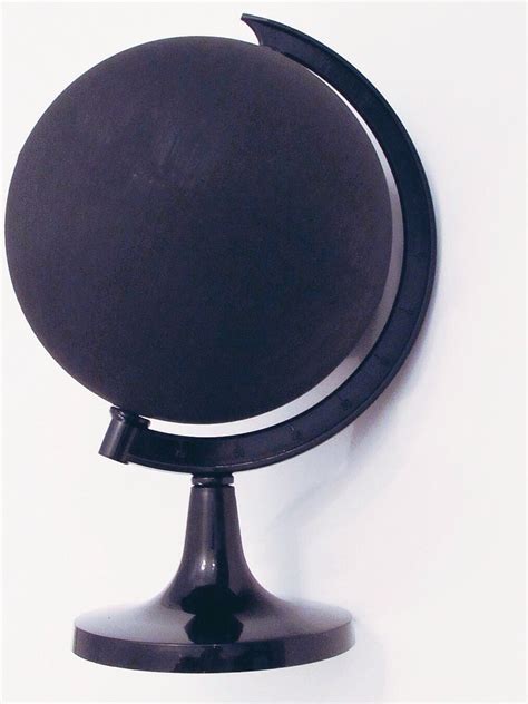 Painted Globe 的图像结果