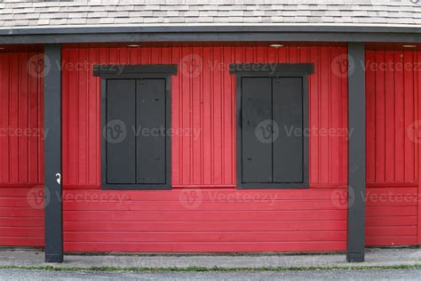 Small Window City View 的图像结果