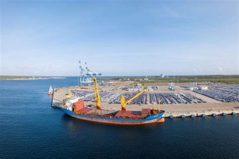 Hambantota becomes 1st Sri Lankan port to comply with ISO standards