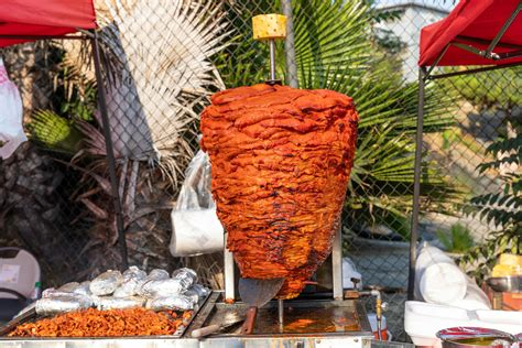 The 20 Best Restaurants & Bars In Echo Park - Los Angeles - The Infatuation