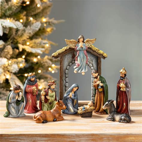 Amazon.com: Glitzhome 11Pcs Resin Nativity Figurines Set Christmas ...