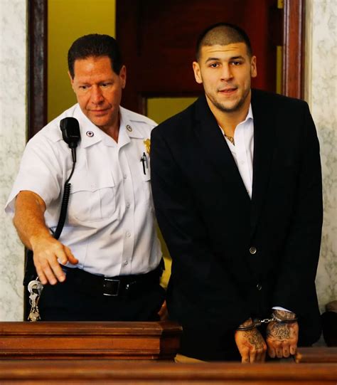 Aaron Hernandez Net Worth & What Did Aaron Hernandez Do? - Famous ...