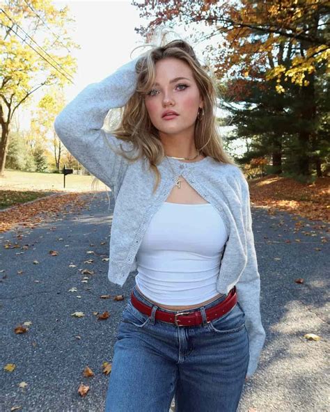 Alyssa McKay - Age, Height, Net Worth, Boyfriend, Bio, Facts, Wiki