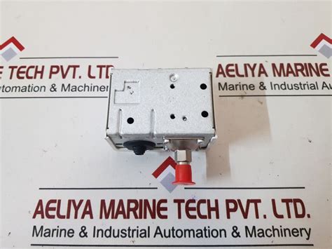 Danfoss Kp2 Pressure Switch 060-112066 Type Spdt 0.5-1.5 Bar – Aeliya ...