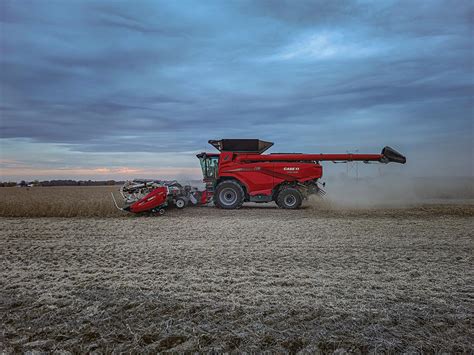 Case IH Combine Lineup Grows With New AF9 & AF10 | TractorHouse Blog