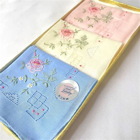 Deadstock Chinese embroidered handkerchiefs チャイニーズ刺繍ハンカチ3枚セット ...