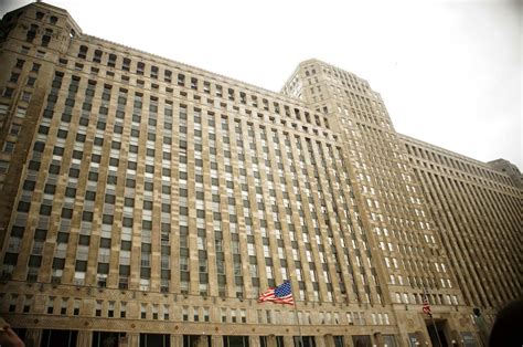 Large Office Building 的图像结果