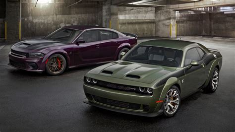 The Dodge Challenger Hellcat Jailbreak is 807bhp madness | Top Gear