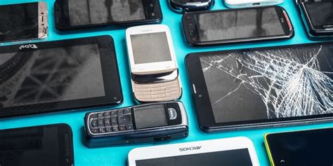 Thinking About Selling Your Old Phone? Don’t Do It! | Cashify Blog