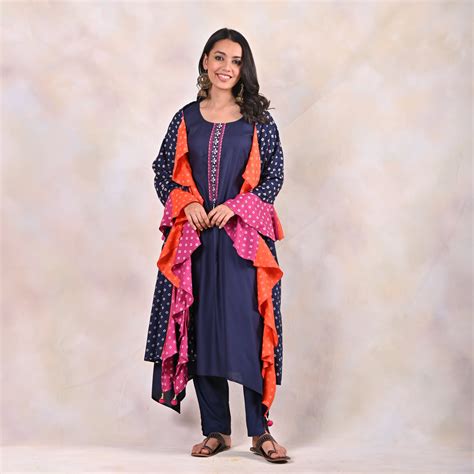 Buy Indigo Kurta Pants Set with Tiered Bandhani Dupatta | Rustorange