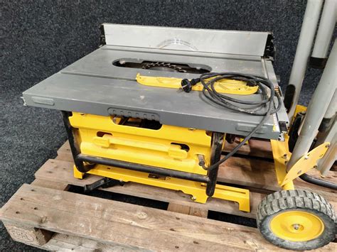 Table saw DeWalt DW745 with saw table - PS Auction - We value the ...