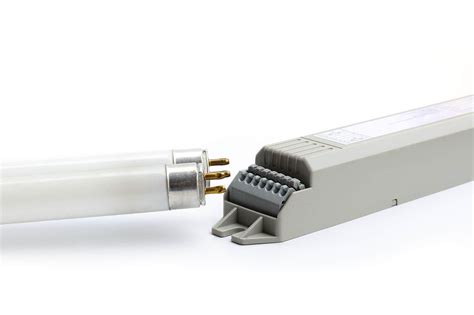 How Do Fluorescent Ballast Work