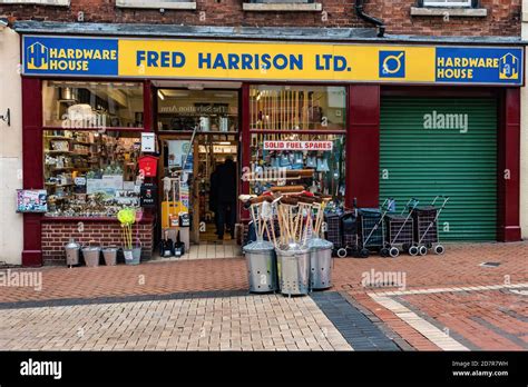 Local Hardware Store 的图像结果