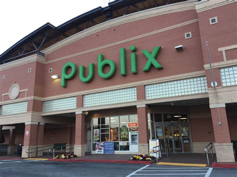 Publix Supermarket Exterior