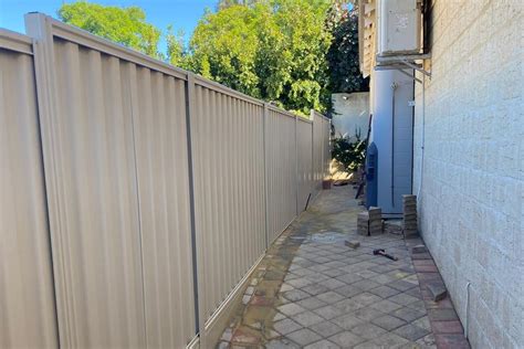 Colorbond Fencing Installation 的图像结果
