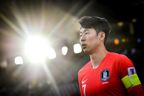 奇诚庸：孙兴慜告诉我即使戴面具也想踢世界杯，韩国队需要他-直播吧