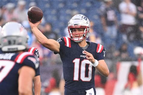 Who Is Drake Maye? Height, Weight, Age, and More
