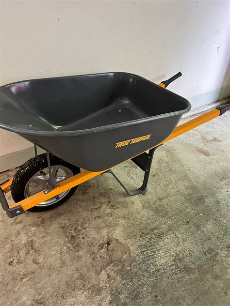 True Temper Wheelbarrow #1250 | Auctionninja.com
