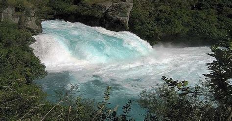 Huka Falls In New Zealand Guide A Thrilling Wonder For Visitors In 2026