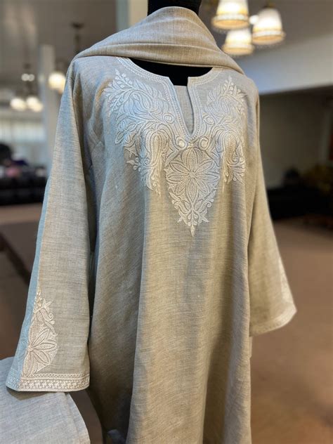 Pure pashmina blend pheran set with DOAV embroidery – Pastau