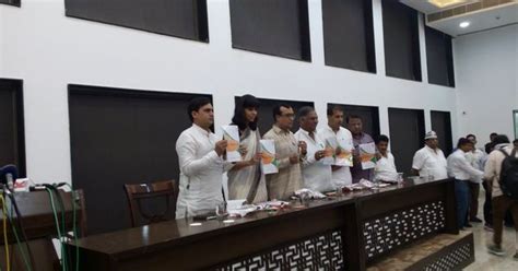 The Congress and AAP are fighting over Delhi's mohalla clinics – and ...