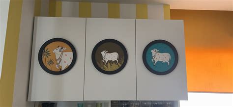 999STORE Cow'S Pichwai Art 3 Set Painting For Wall Round Painting For ...