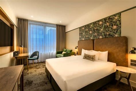 Batman's Hill on Collins | Qantas Holidays