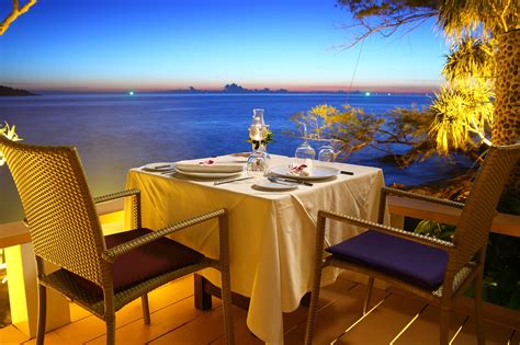 Best romantic restaurants online