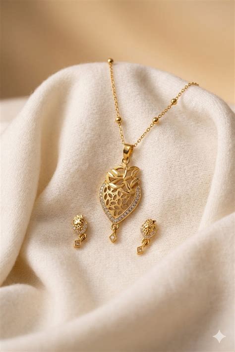 gold plated Anika neckalce set – EMBEYVALLY