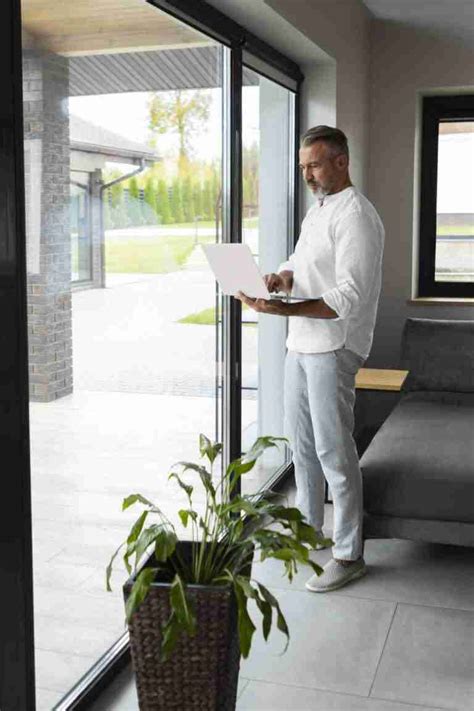 To Adjust PVC Window 的图像结果