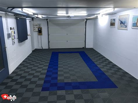 Plastic floor tiles | Plastic garage floor