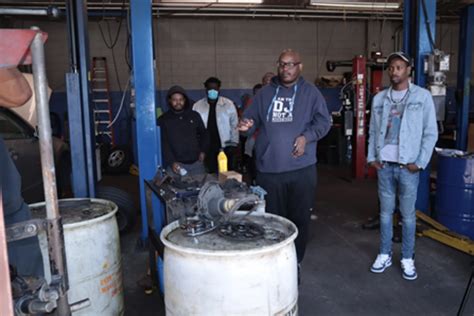 Automotive Training Program 的图像结果