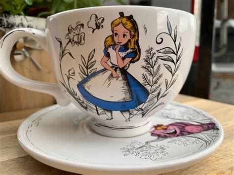 Teacup Drawing Alice In Wonderland