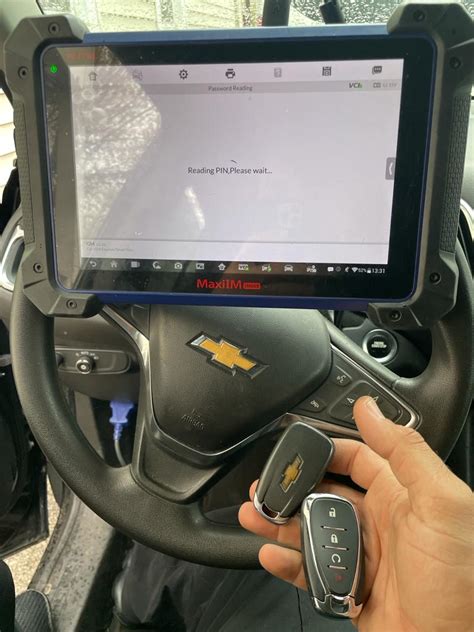 How to Program Key FOB for Chevy Colorado 的图像结果
