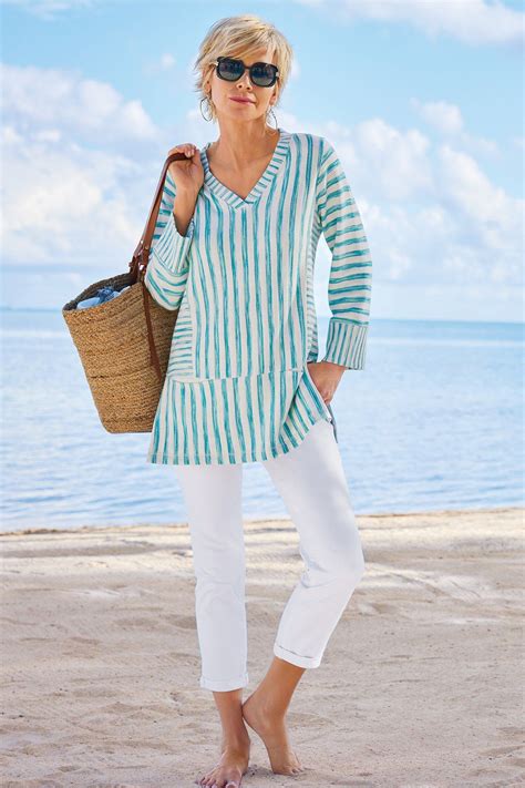 Soft Surroundings Petites The Ultimate Denim Pull-On Crop - White, PXS ...