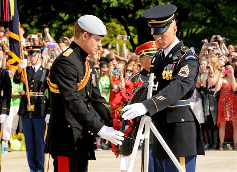 Prince Harry places wreath at Tomb of Unknowns | Article | The United ...