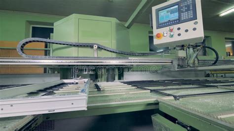 Production Line Cartoon 的图像结果