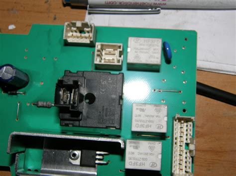 Bosch WAB24262PL/03 Washing Machine - E21 Error Persists After Brush ...