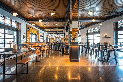 The Brakeman - Beer Bar Restaurant in Detroit, MI | The Vendry