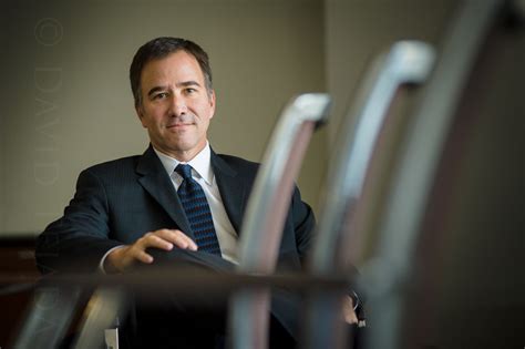 Business Person Potrait 的图像结果