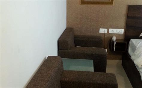 SREE SHAI INTERNATIONAL (Tiruvannamalai, Tamil Nadu) - Hotel Reviews ...