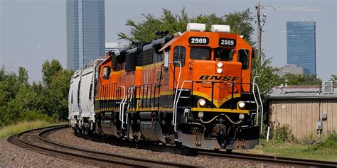 Railroads resist joining safety hotline because they want to be able to ...