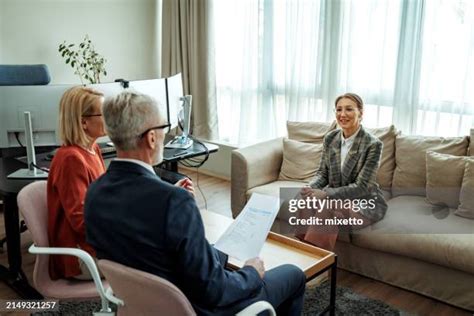 White Couch Interview 的图像结果