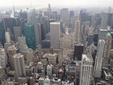 100年前的纽约居然都这么繁华了：遍地是高楼，出租车站着开！_世界